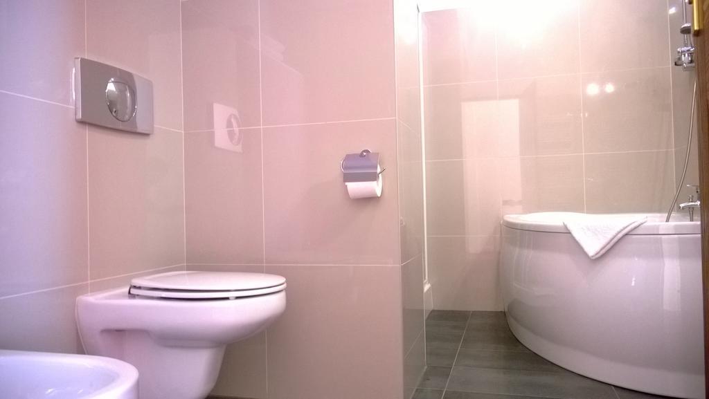 Yuca Hotel Lodz  Phòng bức ảnh