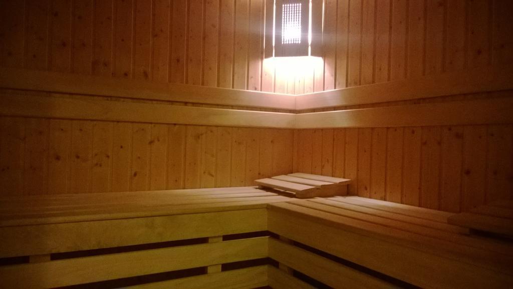 Yuca Hotel Lodz  Ngoại thất bức ảnh
