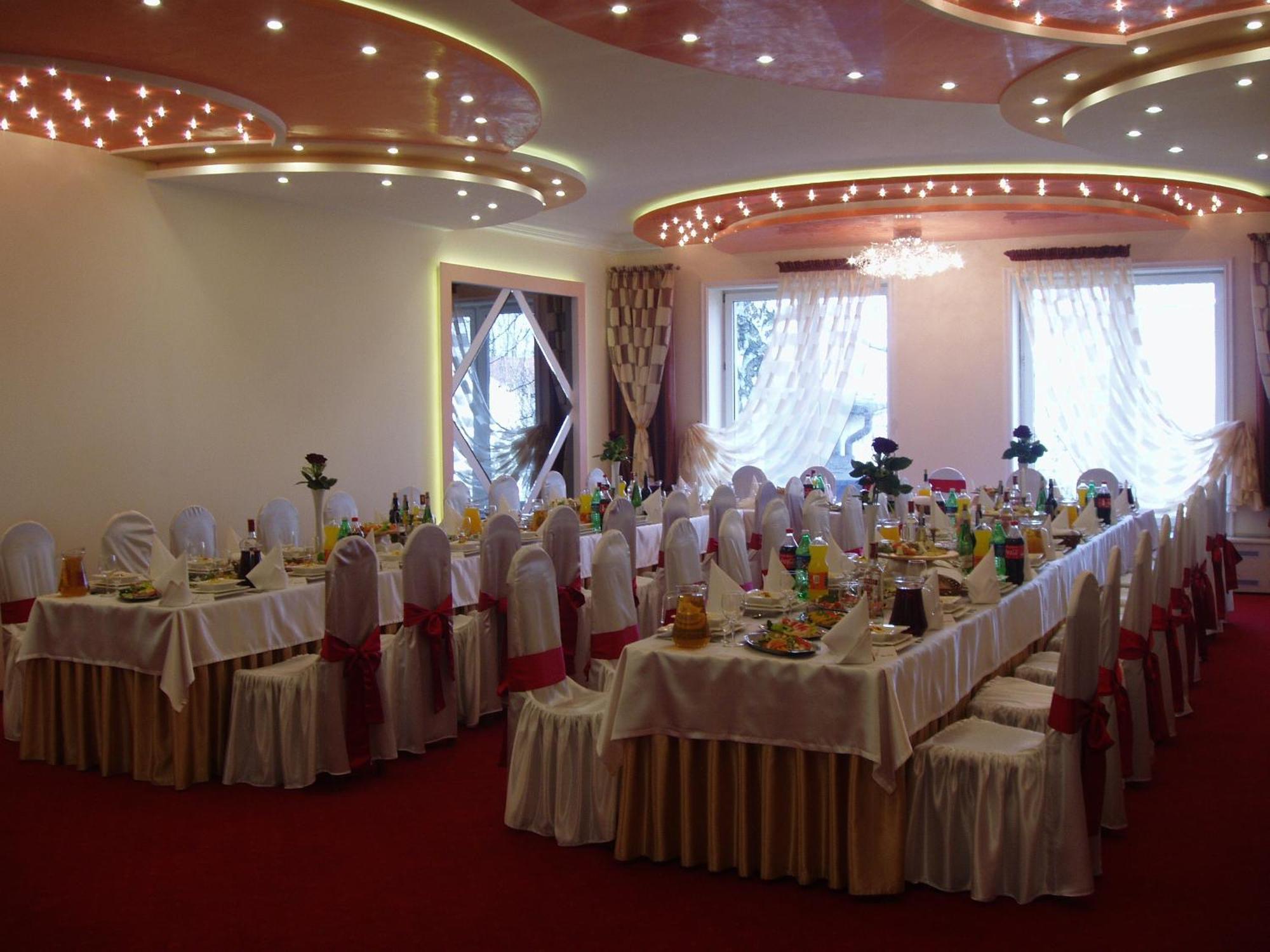 Yuca Hotel Lodz  Ngoại thất bức ảnh
